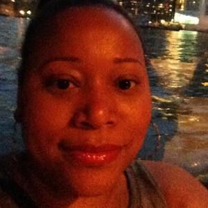 Meet your Posher, Elizabeth